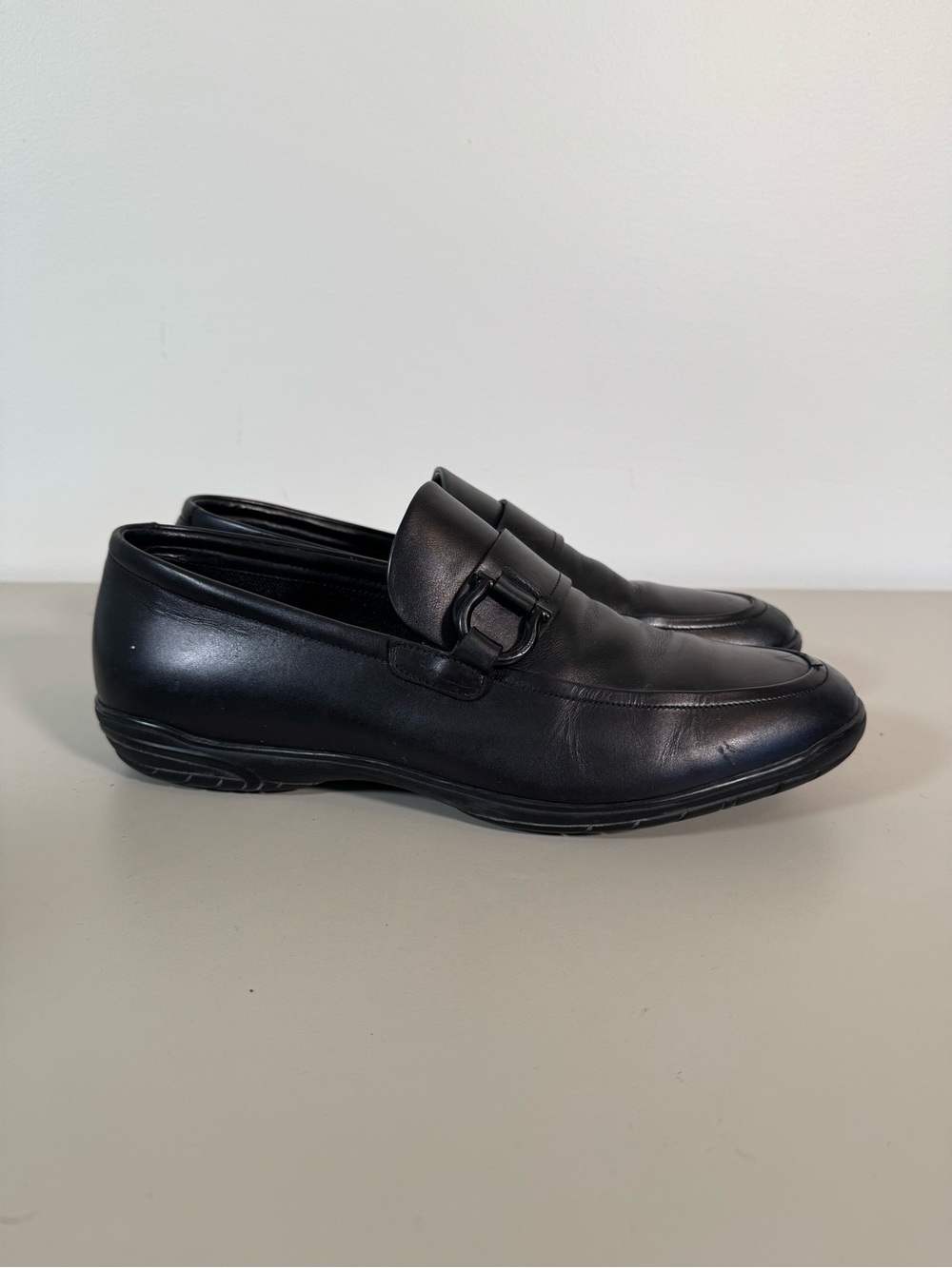 Salvatore Ferragamo Men’s Black Leather Gancini Bit Loafers / Drivers - Size 9